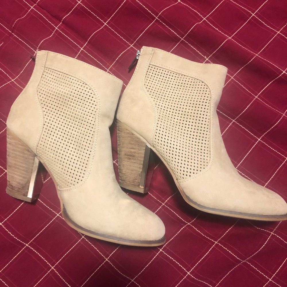 Everyday Ankle boots size 8.5